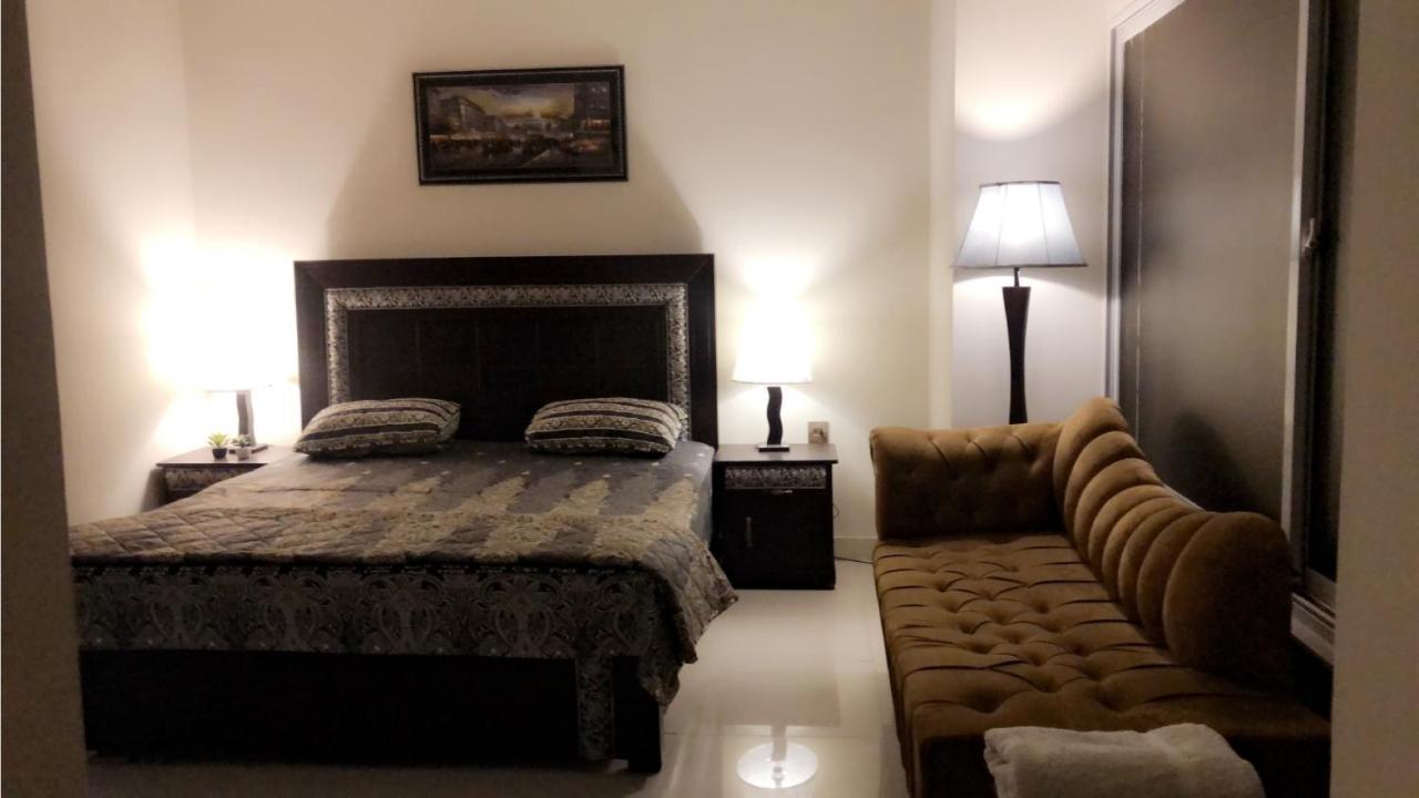 Fully Serviced Holiday Home Near Lyallpur Galleria Faisalabad Exterior photo
